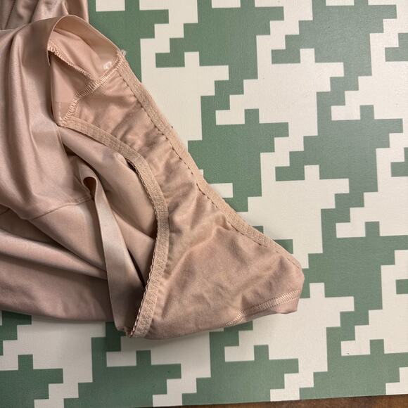 SPANX Shape Suit Your Fancy High-Waisted Thong Nude Beige Size XL - Picture 8 of 9